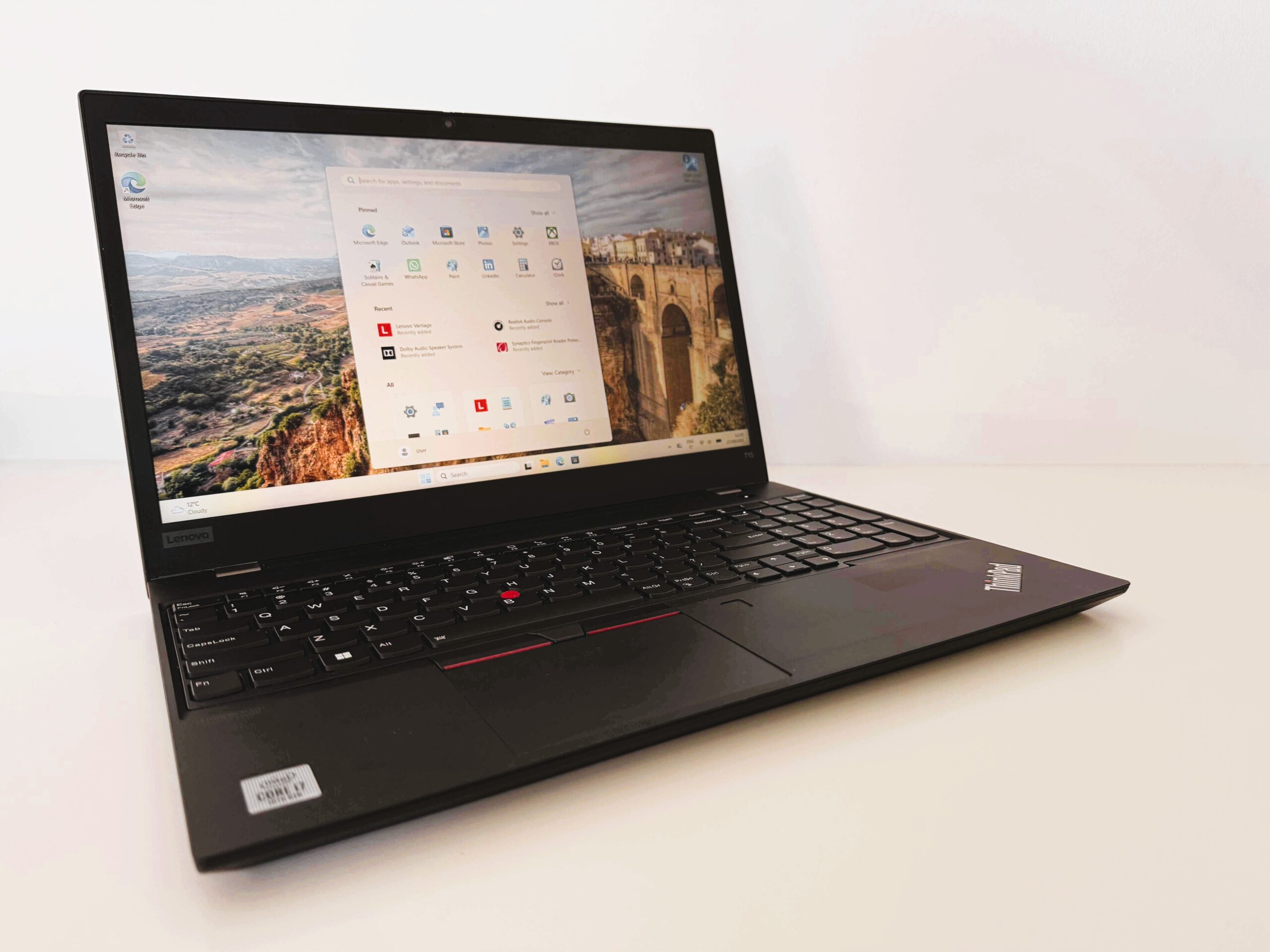 Lenovo_ThinkPad_T15